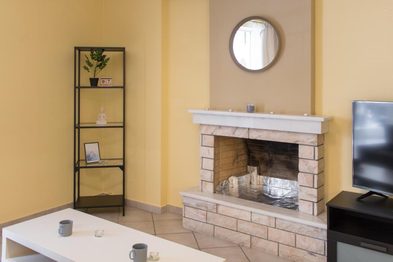 3 Bedroom Comfortable Apartment Gtd31506 Atene Esterno foto